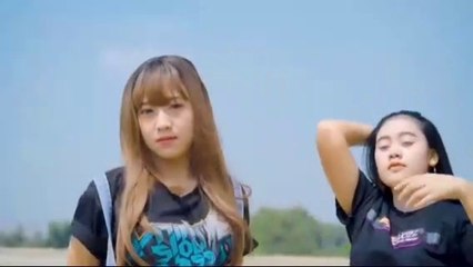 TUJME RAB..PYRAMIDE PONG PONG