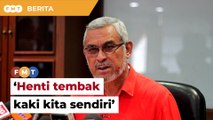 Henti tembak kaki kita sendiri, Khalid beritahu PH