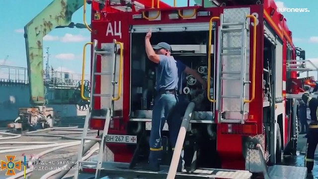 Ukraine : au lendemain de l'accord sur les céréales, le port d'Odessa bombardé