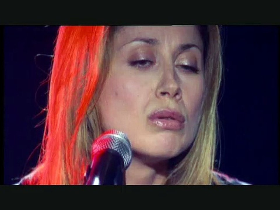Lara Fabian — "Je suis malade" (Serge Lama / Alice Dona) | (Live À L'OLYMPIA : 2003)