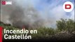 Tres dotaciones de bomberos trabajan para sofocar el incendio de Castellón
