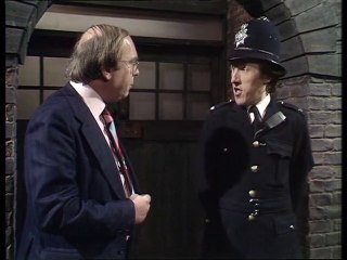 The Dawson Watch (1979) - S01E05 - Law - David Battley / Les Dawson / Roy Barraclough