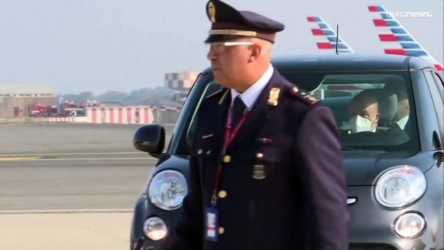 Паломничество покаяния : папа римский отправился в Канаду