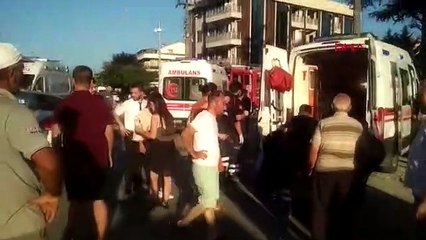 Son dakika haber: DÜZCE'DE İKİ OTOMOBİLİN ÇARPIŞTIĞI KAZA KAMERADA; 4 YARALI