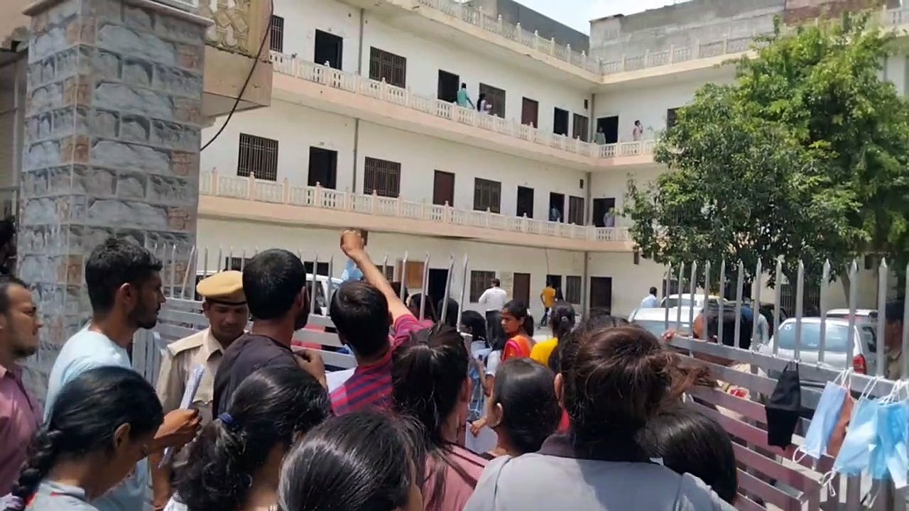 REET 2022 : जयपुर में तीसरी पारी में 82 हजार 27...