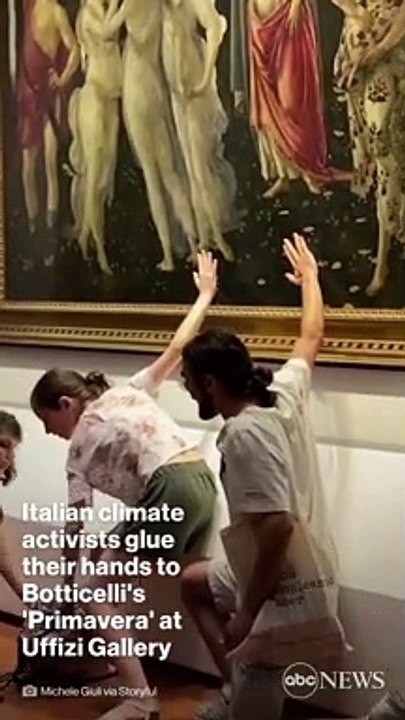 Italie : Regardez ces militants écologistes qui ont collé leur main sur le célèbre tableau datant de 1477, "Le Printemps" de Botticelli exposé à la galerie des Offices de Florence