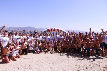 İzmit Körfezi'ni yüzerek geçtiler