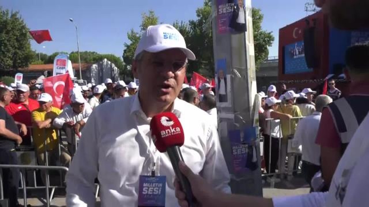 "Milletin Sesi Mitingi" Balıkesir'de. Oğuz Kaan Salıcı: Kuvayı Milliye Meydanı Lozan'la Sorunu Olanlara Mesajdır