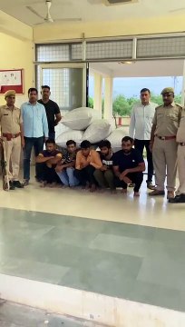 लहसुन की आड़ में डोडा चूरा तस्करी, पांच गिरफ्तार