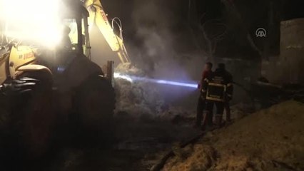 Ot yığınlarının bulunduğu alanda çıkan yangın söndürüldü