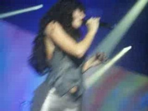 Jenifer à Marseille le 12.03.08 - Touche moi.