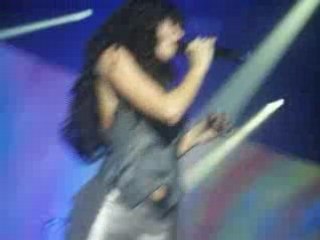 Jenifer à Marseille le 12.03.08 - Touche moi.