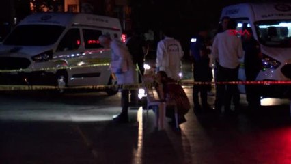 İSTANBUL-ESENYURT'TA SİLAHLI SALDIRIYA UĞRAYAN KADIN AĞIR YARALANDI