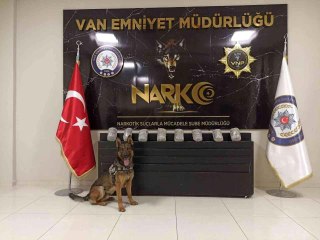 Van'da 8 kilo 700 gram metamfetamin ele geçirildi