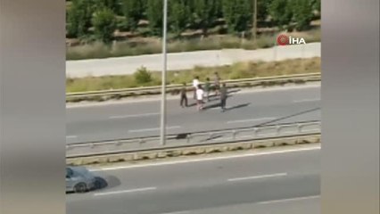 Son dakika haberi | Otomobilin içinde motosiklet taşıdılar... O anlar kamerada