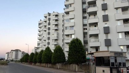 Çöp evde kilitli bulunan çocuk, sosyal hizmetlere teslim edildi