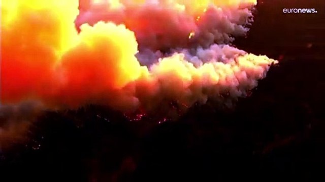 حريق يجتاح كاليفورنيا خلال موجة من الحر الشديد في الولايات المتحدة