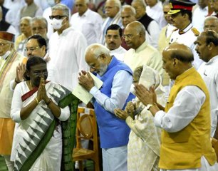 Hindistan'ın 15. Cumhurbaşkanı Murmu, yemin ederek göreve başladı