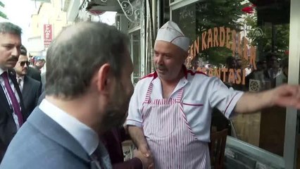 Bakan Karaismailoğlu Kağıthane'de esnaf ve vatandaşlarla bir araya geldi (2)