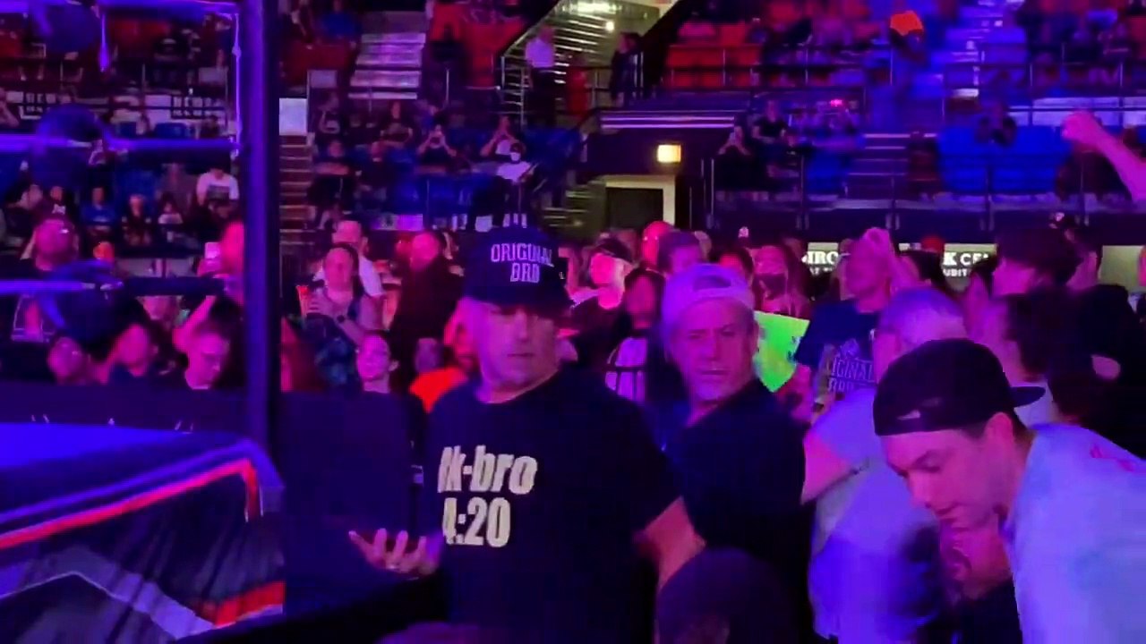 Seth Rollins vs. Riddle | Street Fight | 2022.07.24