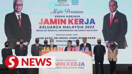 Take RM1,500 minimum wage requirement seriously, PM tells employers