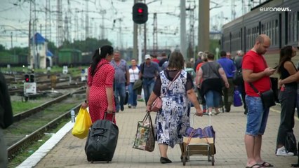 Milhares de ucranianos voltam para Donetsk