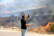 Son dakika haber | Ağaçlık alandaki yangın konteyner eve sıçradı