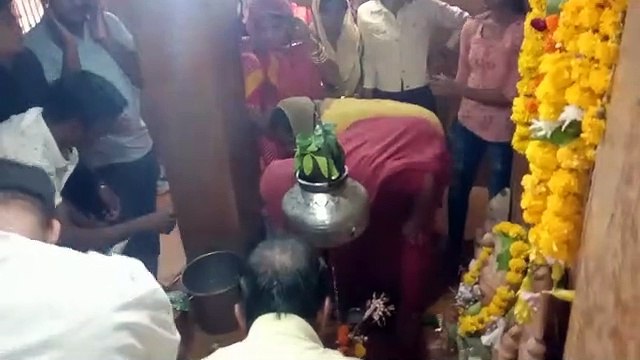 Video: श्रावण के दूसरे सोमवार को शिव मन्दिरों में उमड़ा आस्था का ज्वार