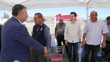 Çubuk Belediye Başkanı Demirbaş hububat alım merkezini ziyaret etti