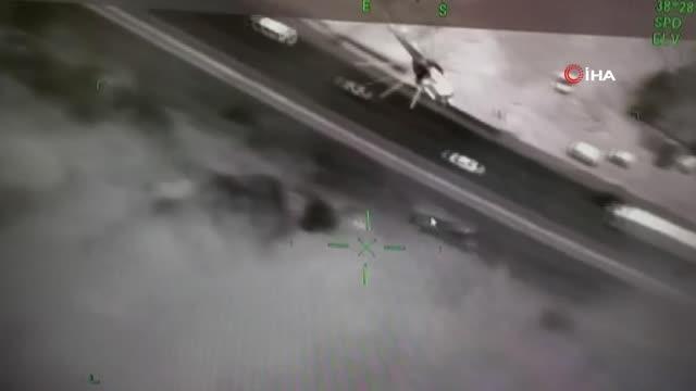 İzmir'de makilik alandaki yangına havadan ve karadan müdahale