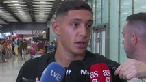 Llegada de Nahuel Molina a Madrid para incorporarse al Atlético de Madrid