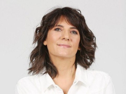 Estelle Denis partage une rare photo de sa fille Victoire, les internautes bluffés par leur ressemblance