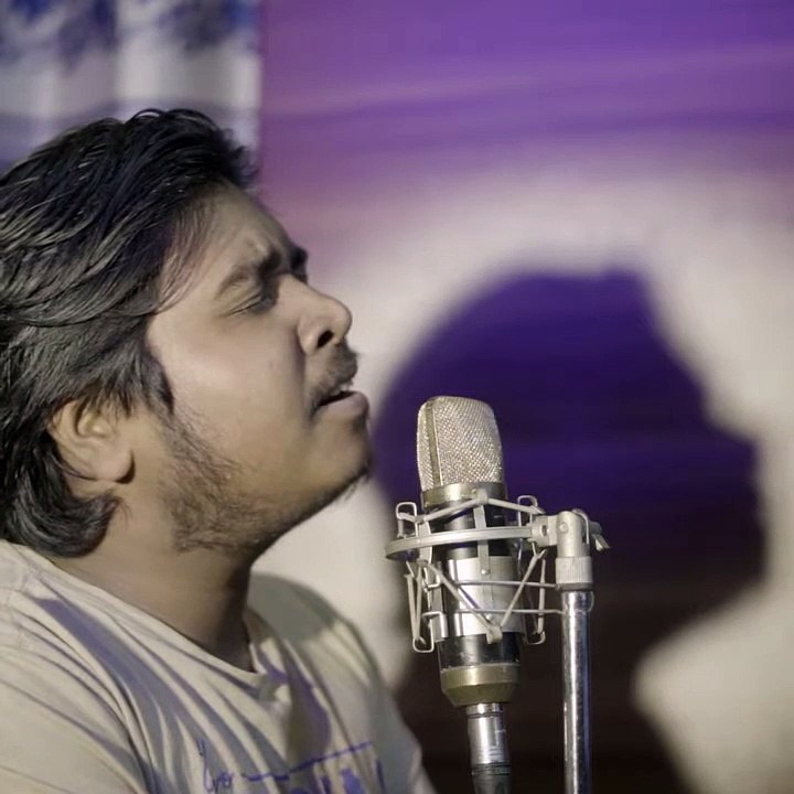 যার কইলজাতে আগুন ধইরাছে, সেই তো জ্বালা জানে, অন্তরে বজ্রপাত হলে বোঝাবে কেমনে -