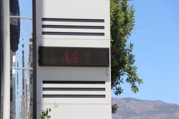 KKTC'de kavurucu sıcak etkili oluyor