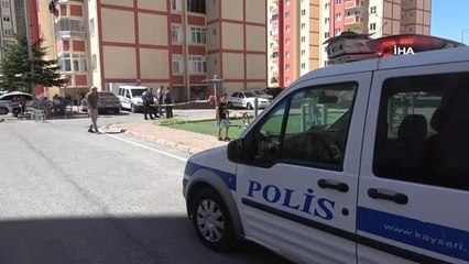 Son dakika haber... Sofra bezi silkelerken 13. kattan düşen yaşlı kadın hayatını kaybetti