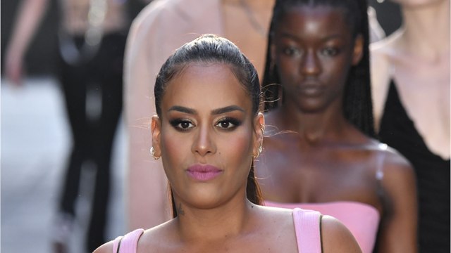 Voici : Amel Bent métamorphosée : la chanteuse opte pour une nouvelle coupe, le changement est radical