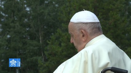 Francisco pide perdón por abuso a indígenas cometidos por la Iglesia en Canadá