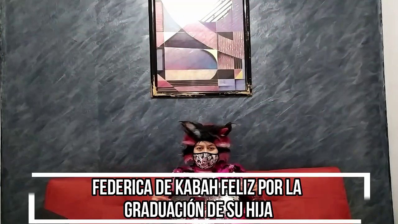 FEDERICA DE KABAH FELIZ POR LA GRADUACIÓN DE SU HIJA