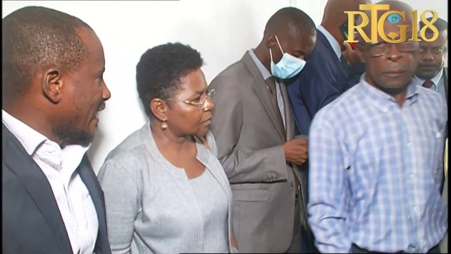 Dwayen Tribinal 1è Enstans Pòtoprens lan mande avoka Me.Robinson Pierre-Louis yo pou depoze pyès.