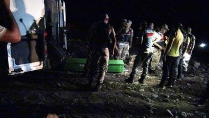 KİLİS'TE BALIK TUTARKEN ÇAYA DÜŞEN MUHTAR BOĞULDU