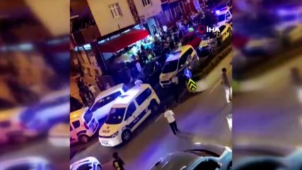 Download Video: Ehliyetsiz sürücünün yakınları polise saldırdı