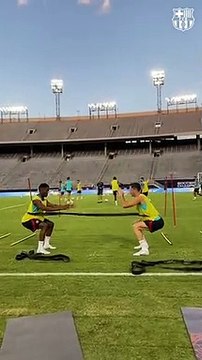 Ansu Fati y Robert Lewandowski hacen migas en los entrenamientos / FCB