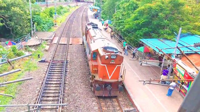 VERY AGGRESSIVE AND LOUD HONKING WDM 3A