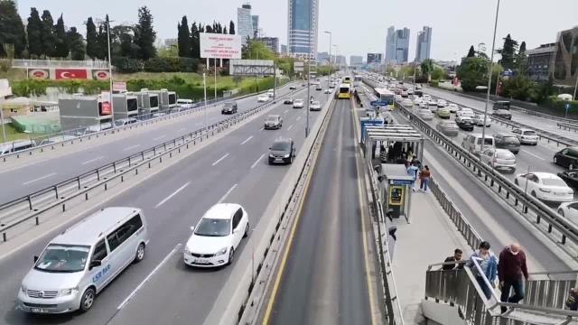Tüik: Haziranda Trafiğe Kaydı Yapılan Taşıt Sayısı Bir Önceki Aya Göre Yüzde 3,0 Azaldı