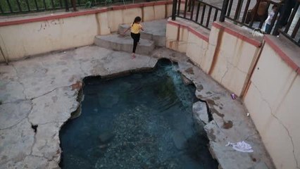 SÜLEYMANİYE - Halepçe'deki kaplıca, deri hastalıklarını "tedavi edici" özelliğiyle tercih ediliyor