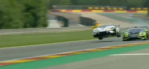 Lamborghini Super Trofeo 2022 Spa Race 1 Haven Joracer  Collision