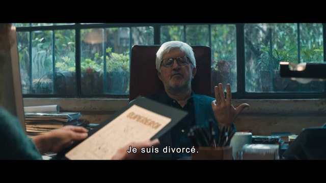 Amants super-héroïques Bande-annonce VO