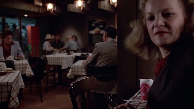 Gloria EXTRAIT VO Ils nous attendent dehors