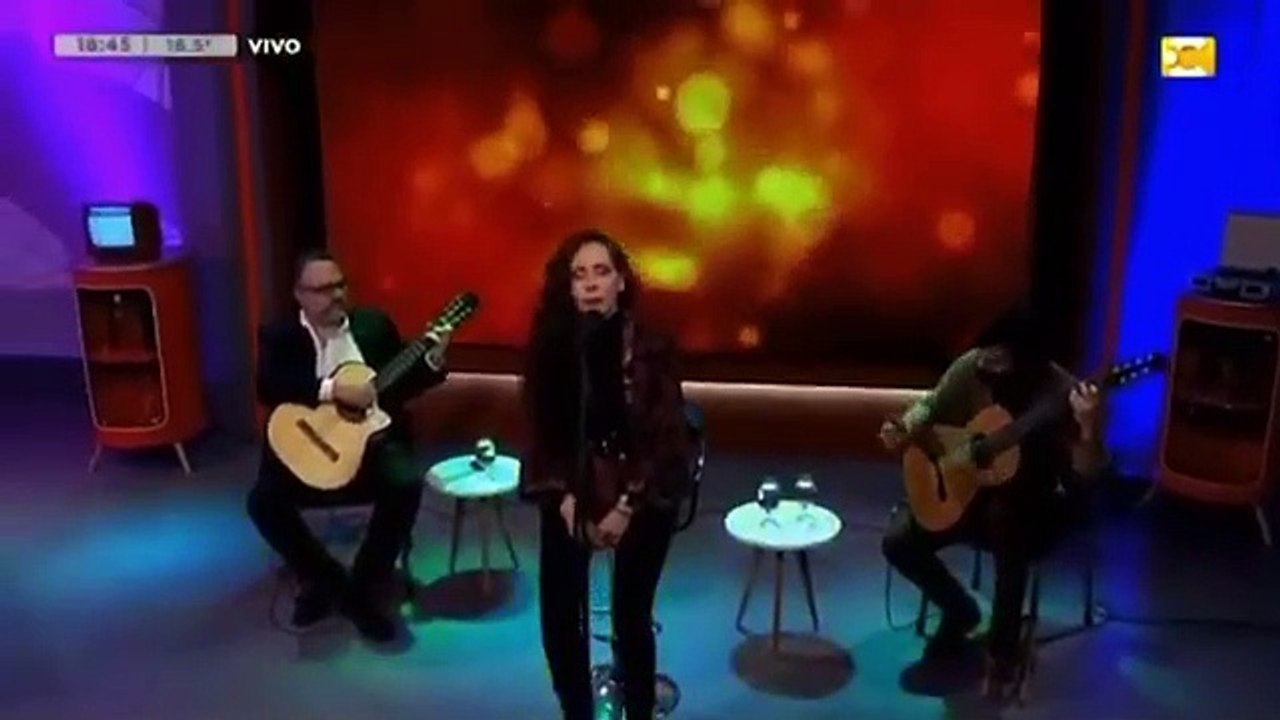 ¿Da o no da? Matías Kulfas reapareció tocando "rancheras mexicanas" junto a su pareja en la TV