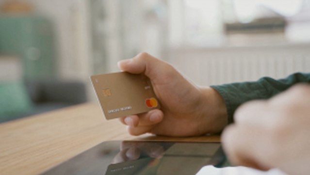 How to Time Big Purchases Just Right for a Good Discount